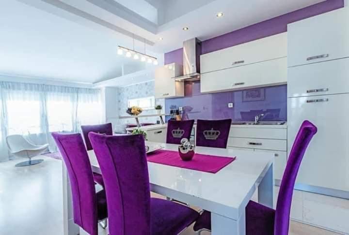 Stylish Suburb With Private Parking And Wi-fi In Residential Area Between City Centre And Hidrobaza Beach Pula