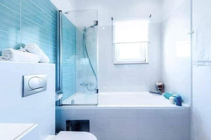Stylish Suburb With Private Parking And Wi-fi In Residential Area Between City Centre And Hidrobaza Beach Apartment Pula