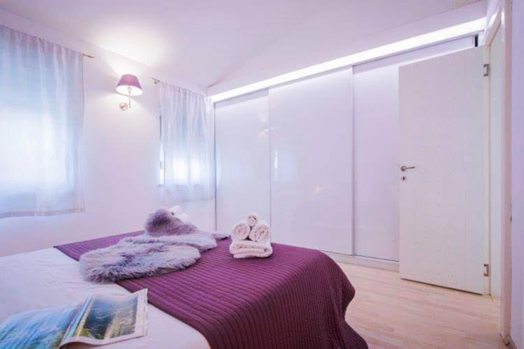 Stylish Suburb With Private Parking And Wi-fi In Residential Area Between City Centre And Hidrobaza Beach Apartment *